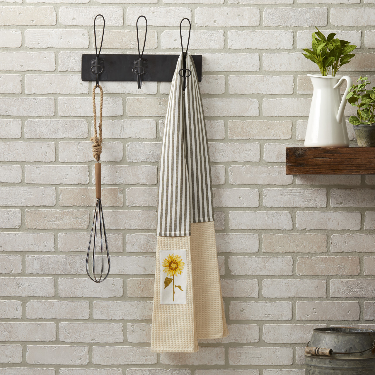 Cream & Gray Sunflower Kitchen Boa